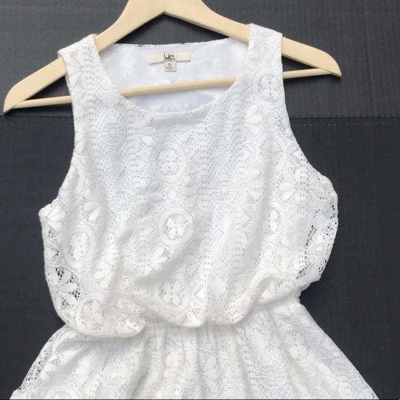 SOLD🛑Ya Los Angeles Cream Lace Fit & Flare Dress - Picture 3 of 8